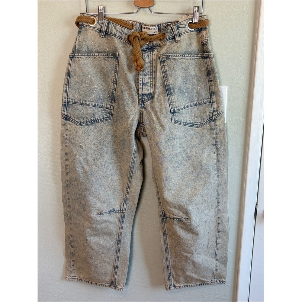 NEW We The Free Barrel Jeans Blue 28 Moxie Low Slung Acid Wash Rope Belt Artsy